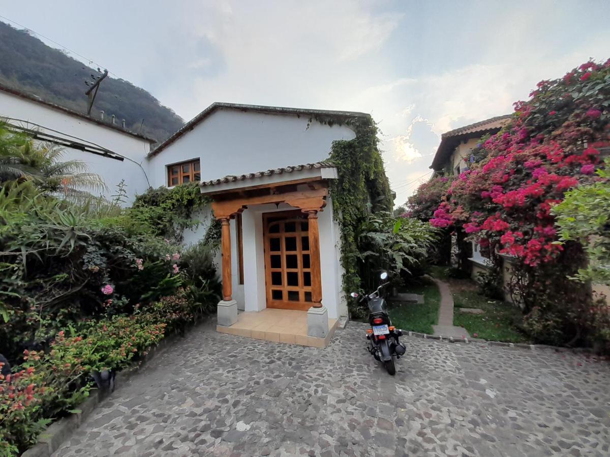 Hostal Casa Buho Antigua Bagian luar foto
